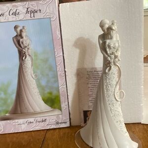 Wedding cake topper